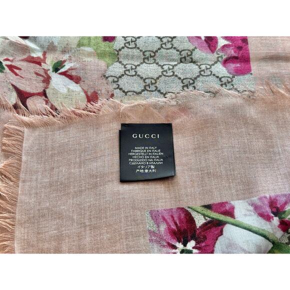 Like New: Gucci Blooms Modal Silk Shawl/Scarf, 140x140cm, Pink Floral 2016-2017 - Picture 8 of 16